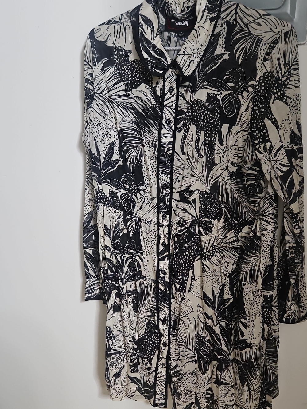 Johnny Was Black & Cream Tropical Animal Print Button-Front Nightshirt
